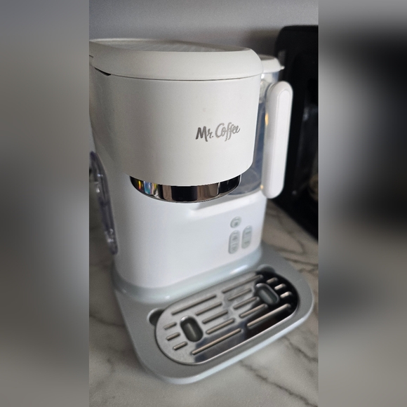 Other - Mr. Coffee White Espresso Machine